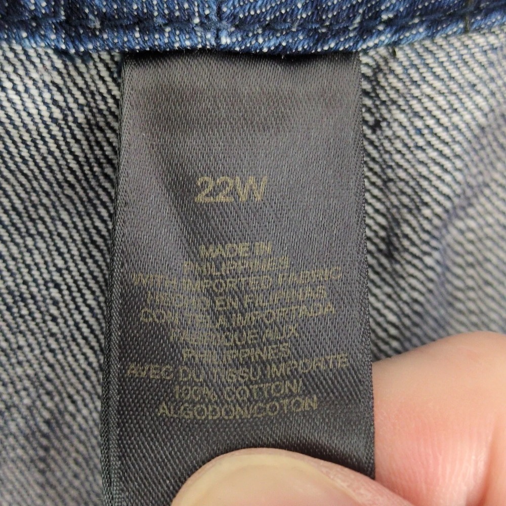 NWT Liz Claiborne Audra Capri Jeans Womens Plus 22W 44x20" 100% Cotton Dark Wash - Picture 6 of 8